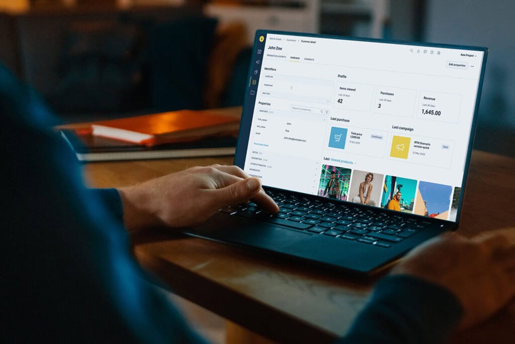 Marketer using Bloomreach's Loomi, one of the best ecommerce personalization platforms