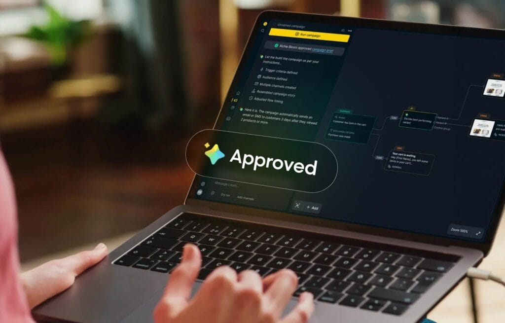Marketer using a customer engagement platform like Loomi to create autonomous campaigns
